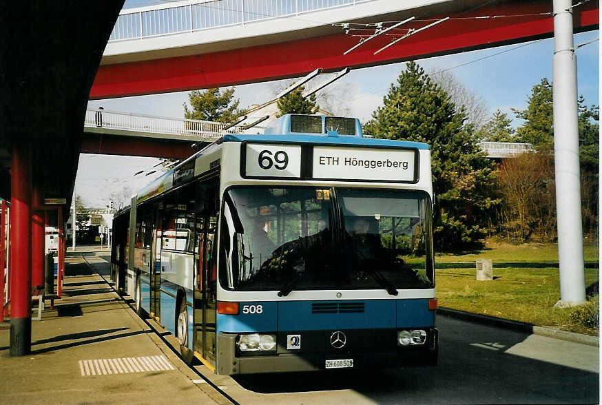 (065'601) - VBZ Z�rich - Nr. 508/ZH 608'508 - Mercedes am 16. Februar 2004 in Z�rich, Bucheggplatz