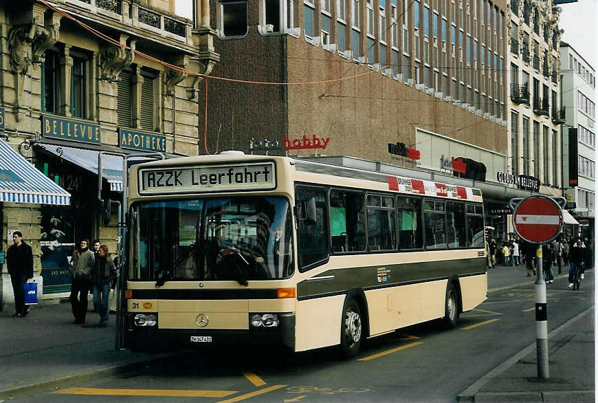 (065'619) - AZZK Zollikon - Nr. 31/ZH 347'431 - Mercedes am 16. Februar 2004 in Z�rich, Bellevue