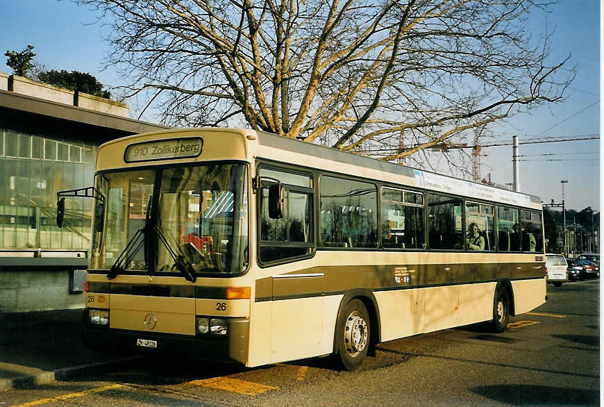 (065'624) - AZZK Zollikon - Nr. 26/ZH 48'126 - Mercedes/R&J am 16. Februar 2004 beim Bahnhof Z�rich-Tiefenbrunnen