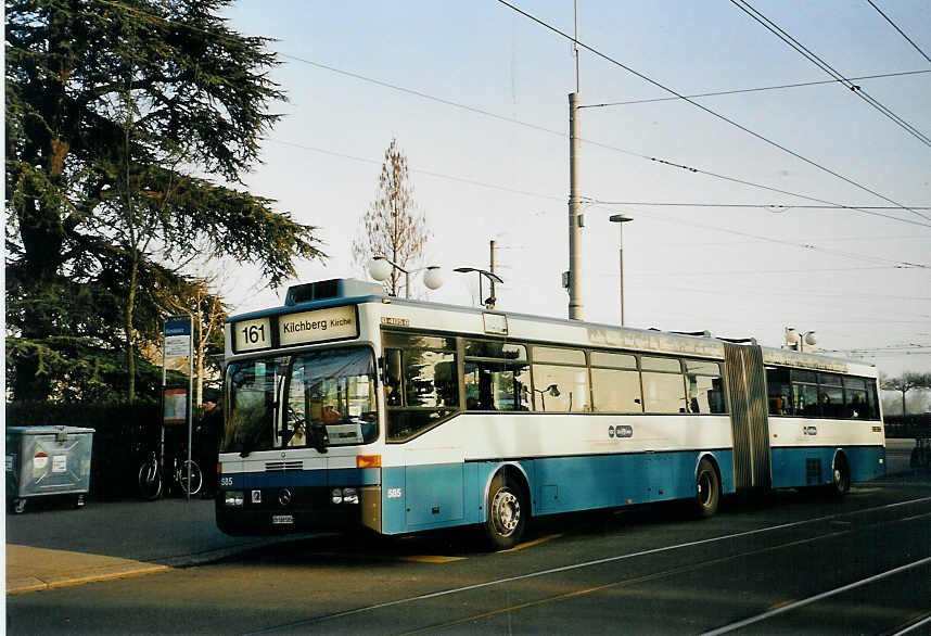 (065'631) - VBZ Z�rich - Nr. 585/ZH 588'585 - Mercedes am 16. Februar 2004 in Z�rich, B�rkliplatz