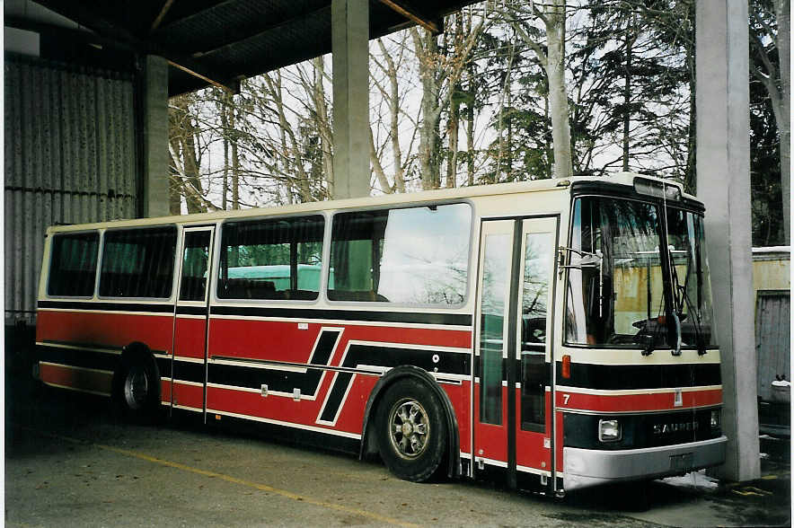 (065'817) - Gander, Ch�teau-d'Oex - Nr. 7 - Saurer/R&J (ex ASKA Aeschi Nr. 7) am 29. Februar 2004 in Niederscherli