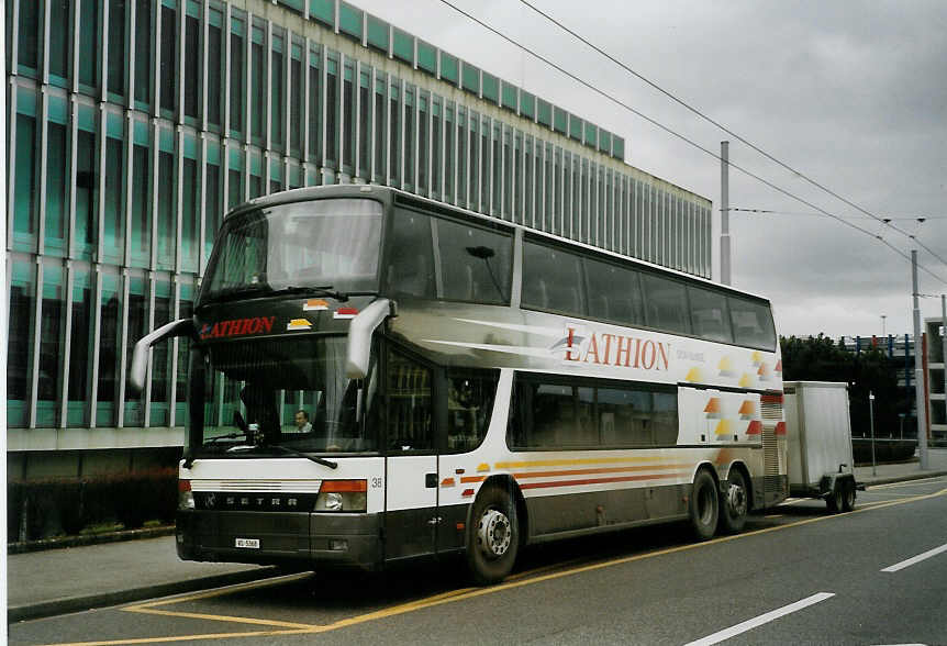 (066'218) - Lathion, Sion - Nr. 38/VS 5368 - Setra am 21. M�rz 2004 in Gen�ve, Tour-de-Controle