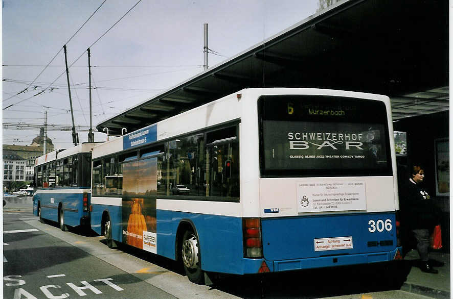 (067'002) - VBL Luzern - Nr. 306 - Lanz+Marti/Hess Personenanh�nger am 22. April 2004 beim Bahnhof Luzern