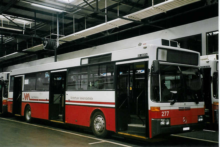 (067'030) - WV Winterthur - Nr. 277/ZH 128'277 - Mercedes (ex VBZ Z�rich Nr. 608) am 24. April 2004 in Winterthur, Depot Gr�zefeld