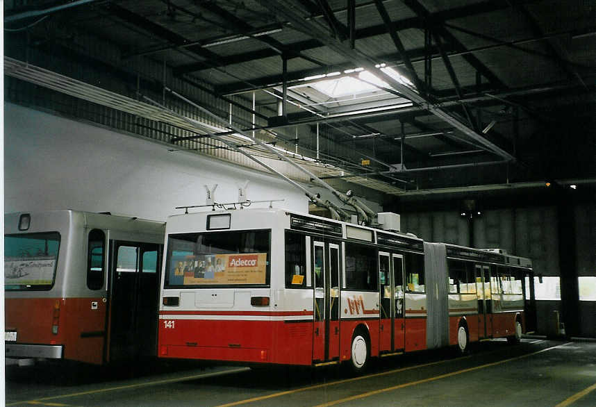 (067'036) - WV Winterthur - Nr. 141 - Mercedes Gelenktrolleybus am 24. April 2004 in Winterthur, Depot Gr�zefeld