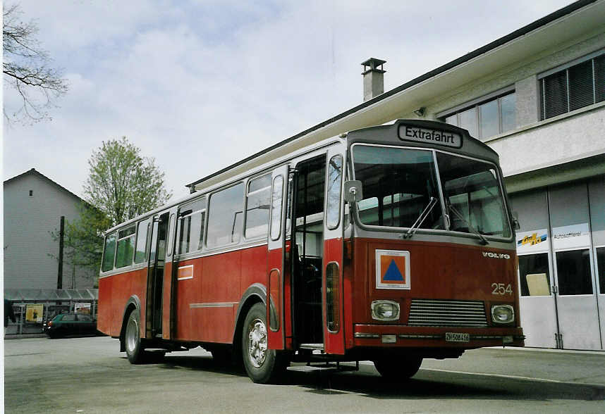 (067'116) - Zivilschutz, Winterthur - Nr. 254/ZH 508'416 - Volvo/T�scher (ex WV Winterthur Nr. 254) am 24. April 2004 in Winterthur, Depot Deutweg