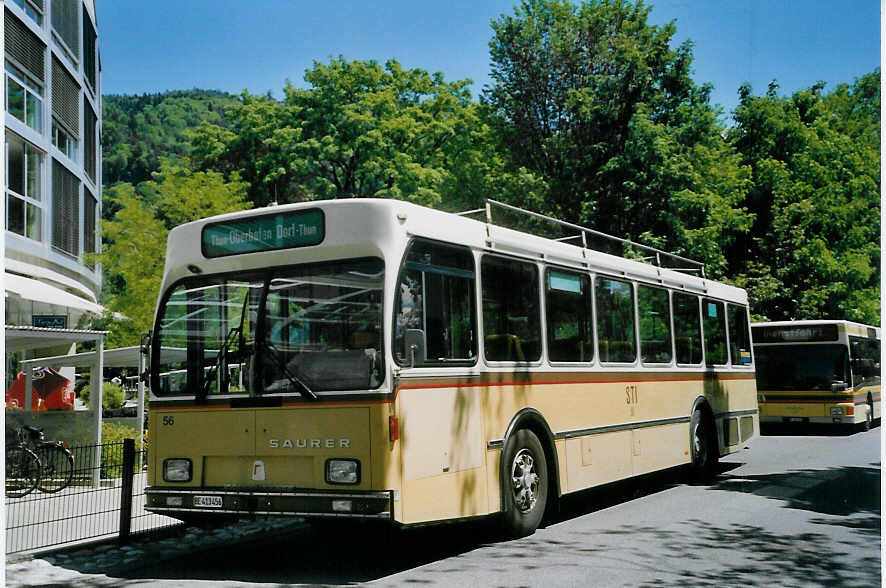 (067'614) - STI Thun - Nr. 56/BE 413'456 - Saurer/R&J am 18. Mai 2004 bei der Schiffl�ndte Thun