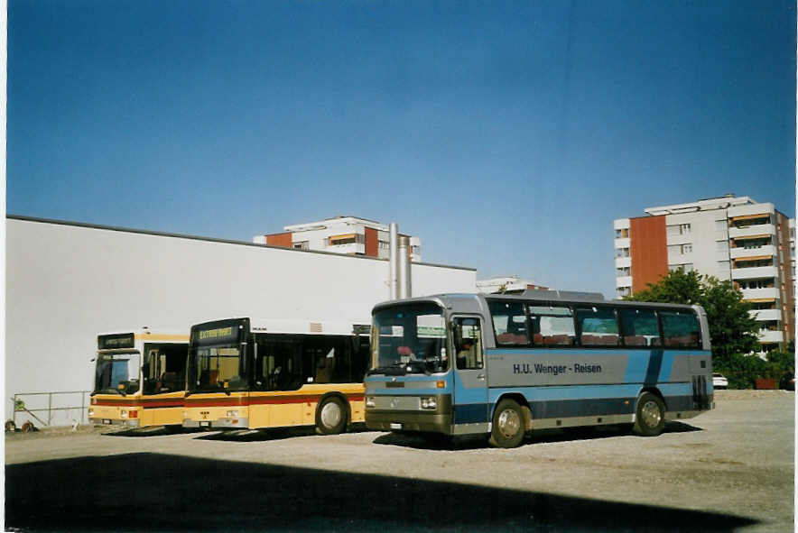(068'204) - Wenger, Fahrni - BE 449'450 - Mercedes (ex Famo, S�deren) am 7. Juni 2004 in Thun, Garage STI
