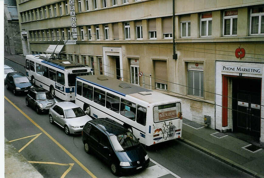 (069'107) - TL Lausanne - Nr. 904 - Lanz+Marti/Hess Personenanh�nger am 8. Juli 2004 in Lausanne, Place Riponne
