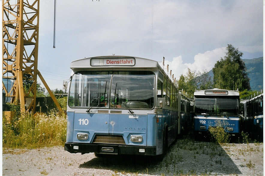 (069'514) - VBL Luzern - Nr. 110 - Volvo/Hess am 17. Juli 2004 in N�fels