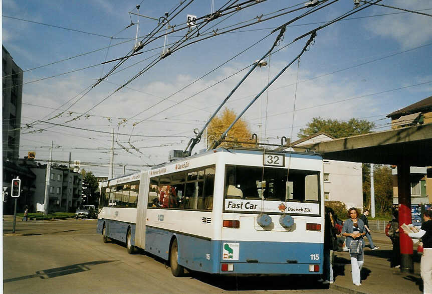 (072'227) - VBZ Z�rich - Nr. 115 - Mercedes Gelenktrolleybus am 23. Oktober 2004 in Z�rich, Bucheggplatz