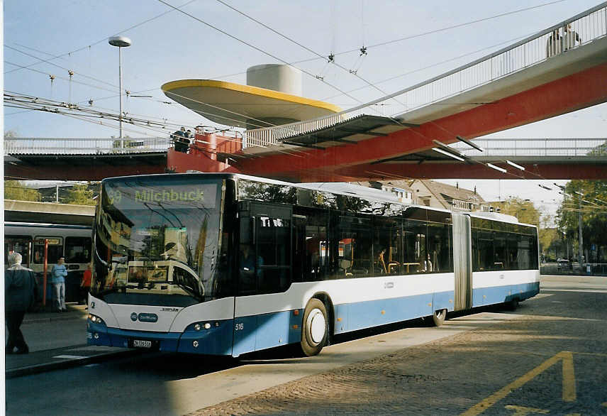 (072'233) - VBZ Z�rich - Nr. 516/ZH 726'516 - Neoplan am 23. Oktober 2004 in Z�rich, Bucheggplatz