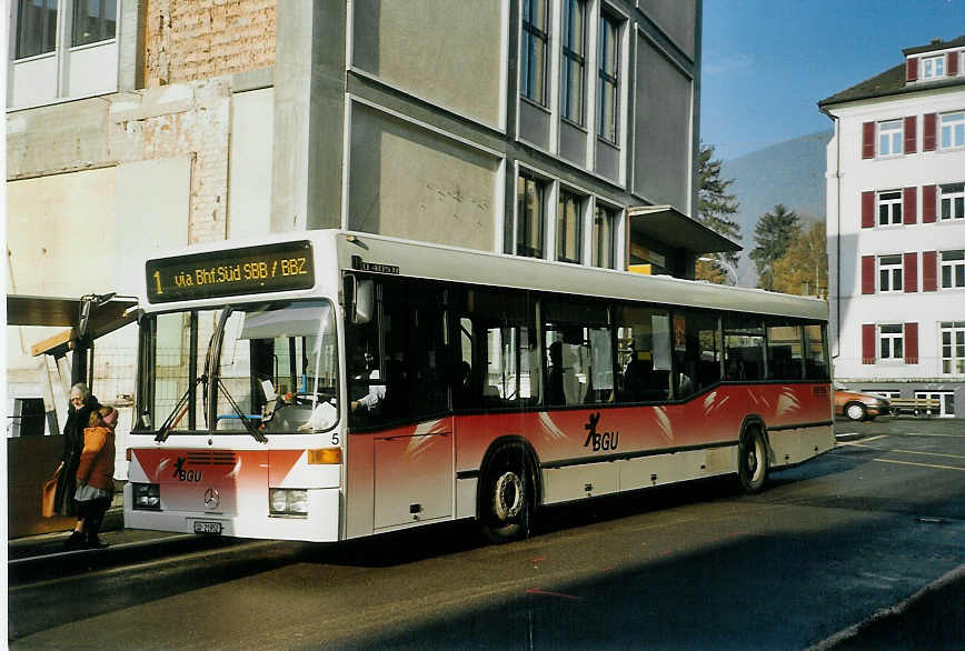 (072'727) - BGU Grenchen - Nr. 5/SO 21'952 - Mercedes am 27. November 2004 in Grenchen, Postplatz
