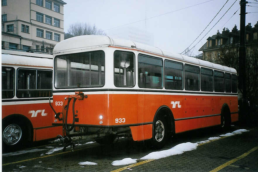(074'532) - TL Lausanne - Nr. 933 - Moser/Eggli-Mischler Personenanh�nger am 12. Februar 2005 in Lausanne, D�p�t Borde