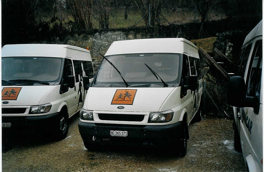 (075'417) - Funi-Car, Biel - Nr. 71/BE 365'371 - Ford am 5. M�rz 2005 in Biel, Garage
