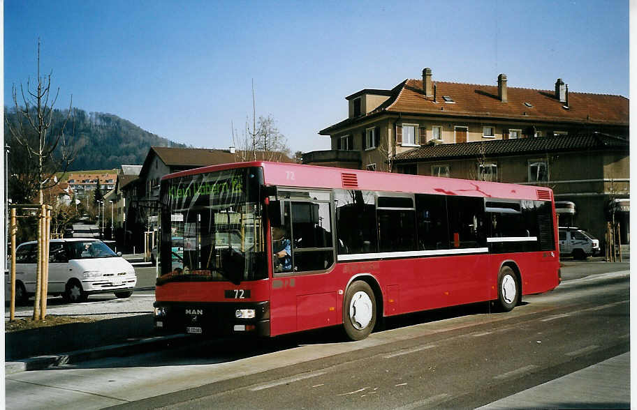 (075'719) - Peyer, Niederwangen - Nr. 72/BE 122'003 - MAN/G�ppel am 20. M�rz 2005 in K�niz, Br�hlplatz
