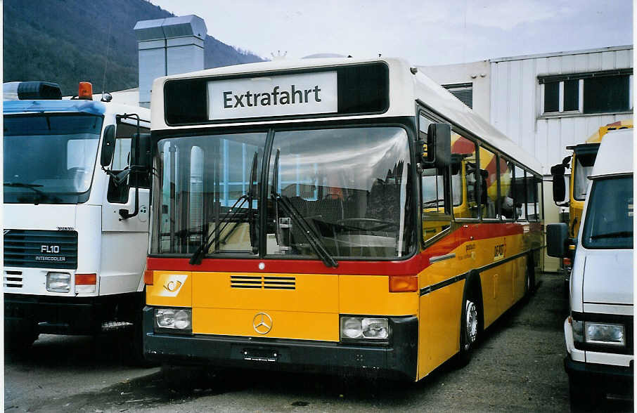 (075'736) - Richter, Ossingen - Mercedes/R&J (ex P 25'330) am 26. M�rz 2005 in Biel, BTR