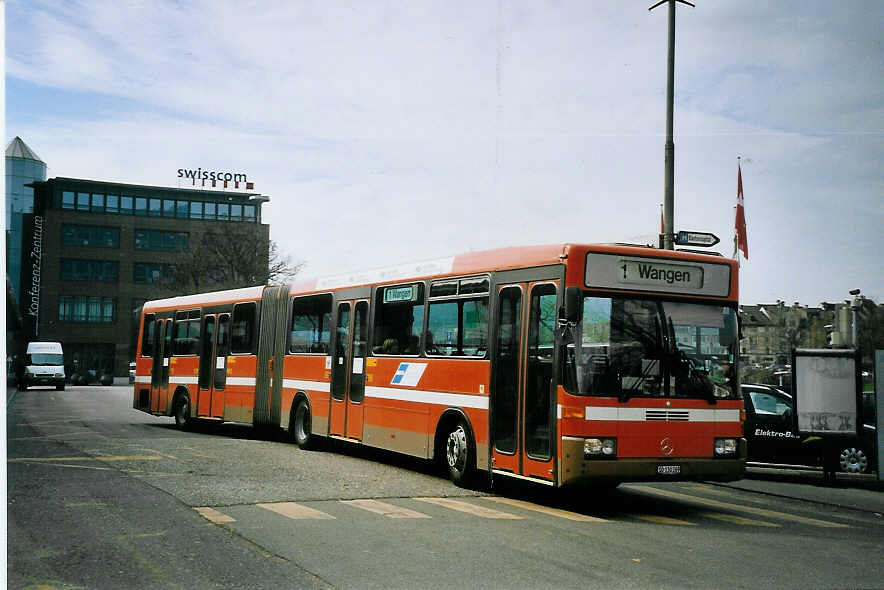 (075'820) - BOGG Wangen b.O. - Nr. 15/SO 130'269 - Mercedes/Hess (ex AGO Olten Nr. 15) am 31. M�rz 2005 beim Bahnhof Olten