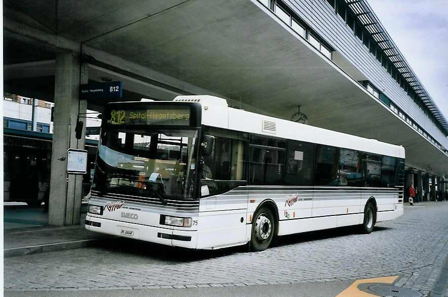 (075'828) - Ryffel, Uster - Nr. 75/ZH 26'347 - Iveco am 31. M�rz 2005 beim Bahnhof Uster
