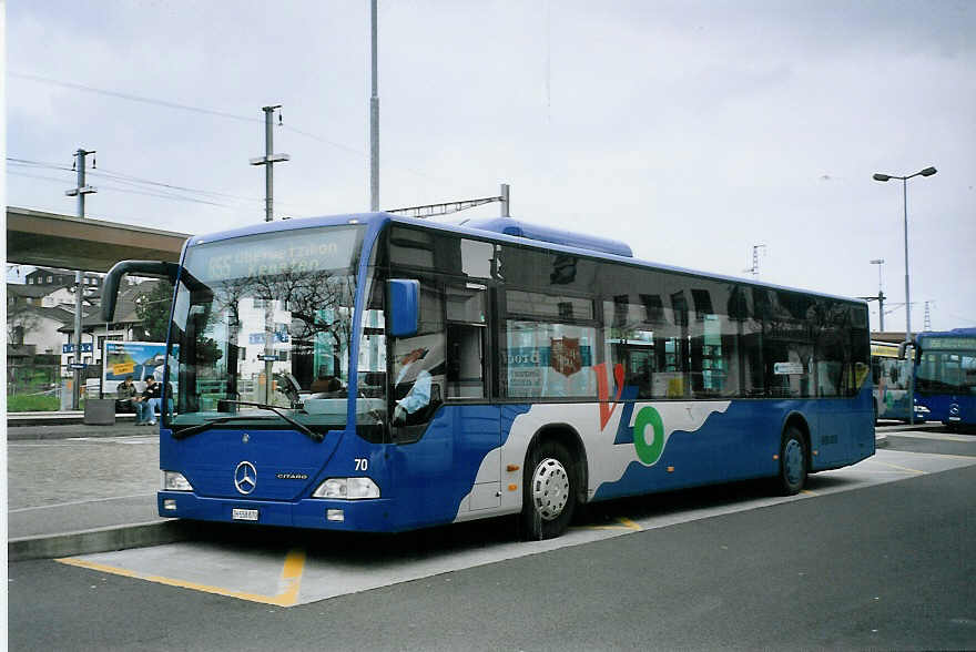 (075'905) - VZO Gr�ningen - Nr. 70/ZH 558'870 - Mercedes am 31. M�rz 2005 beim Bahnhof Wetzikon