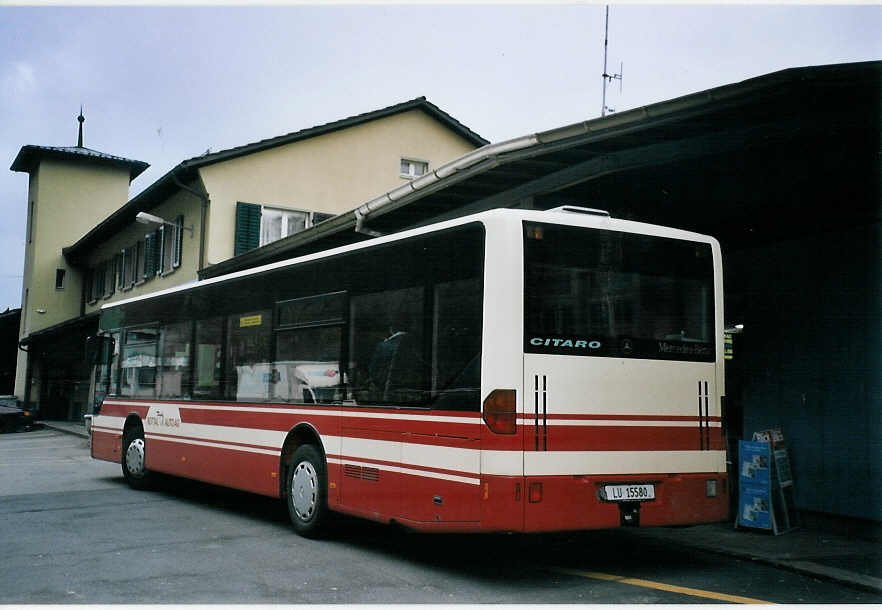 (075'918) - ARAG Ruswil - Nr. 6/LU 15'580 - Mercedes am 31. M�rz 2005 beim Bahnhof Wolhusen