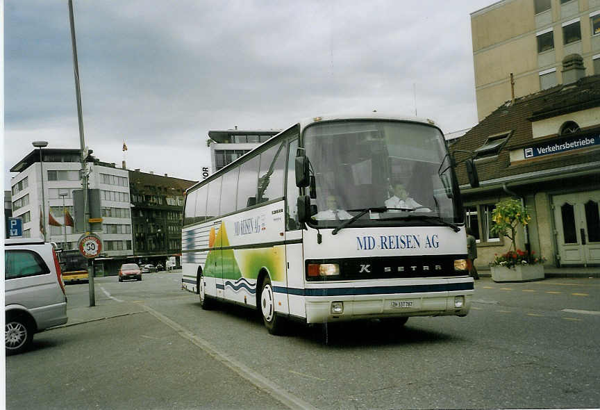 (077'325) - MD Reisen, Z�rich - ZH 337'787 - Setra am 5. Juni 2005 beim Bahnhof Thun