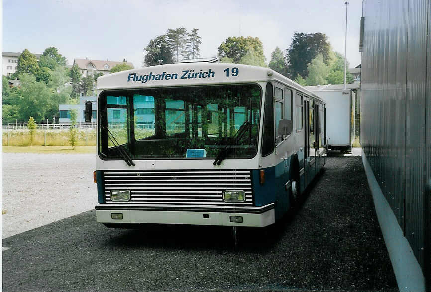 (077'606) - Flughafen, Z�rich - Nr. 19 - FBW/Hess am 18. Juni 2005 in Wetzikon, FBW-Museum