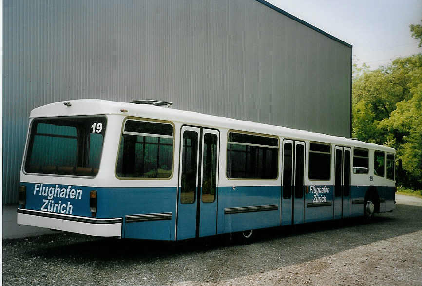 (077'607) - Flughafen, Z�rich - Nr. 19 - FBW/Hess am 18. Juni 2005 in Wetzikon, FBW-Museum