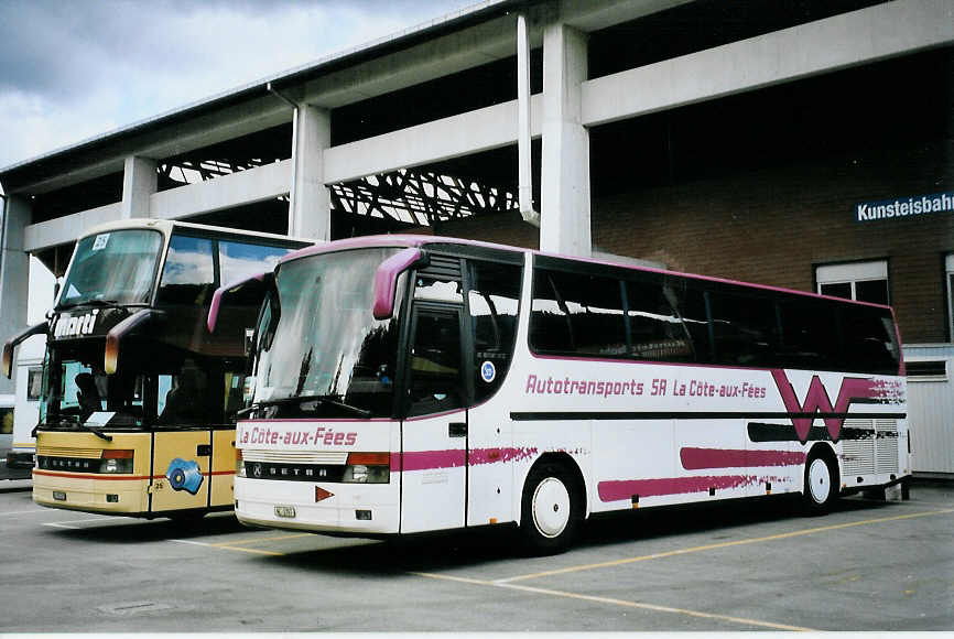 (078'215) - Auto-Transports, La C�te-aux-F�es - NE 1783 - Setra am 5. Juli 2005 in Thun, Grabengut