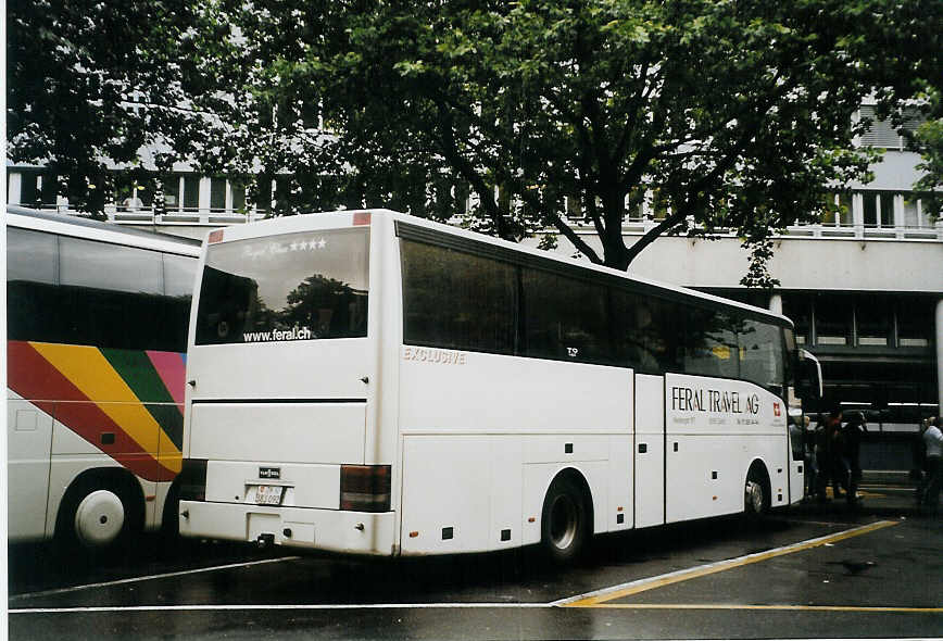(078'433) - Feral Travel, Z�rich - ZH 383'092 - Van Hool am 11. Juli 2005 in Luzern, Inseli-P