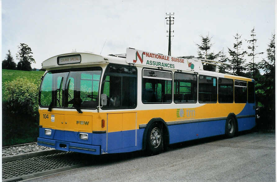 (080'009) - TC La Chaux-de-Fonds - Nr. 104 - FBW/Hess-Haag Trolleybus am 27. August 2005 in La Chaux-de-Fonds, D�p�t