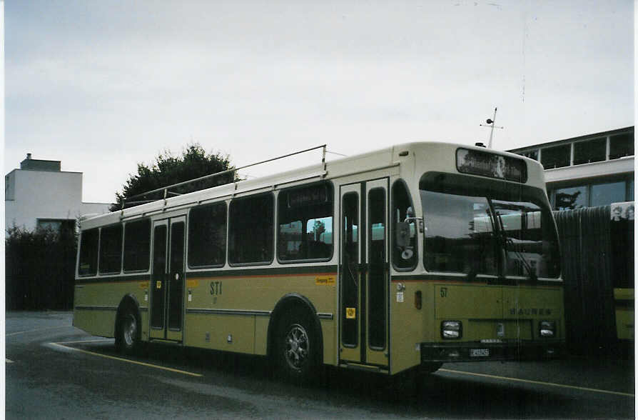 (080'021) - STI Thun - Nr. 57/BE 413'457 - Saurer/R&J am 28. August 2005 bei der Schiffl�ndte Thun