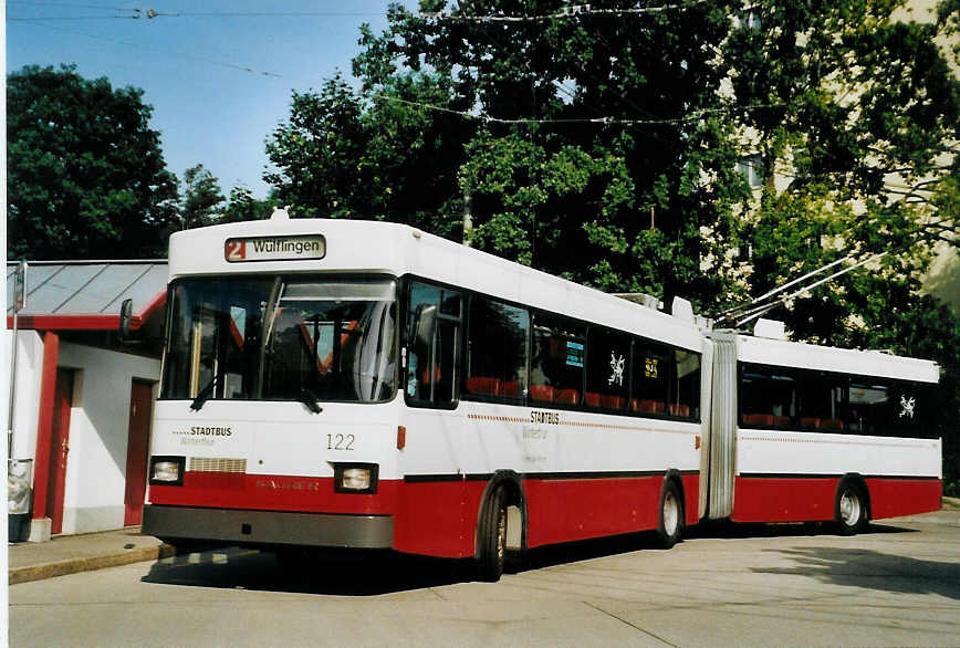 (080'206) - SW Winterthur - Nr. 122 - Saurer/FHS Gelenktrolleybus am 28. August 2005 in Winterthur, W�lflingen