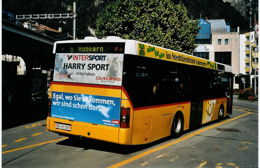(080'524) - PostAuto Berner Oberland - BE 615'387 - MAN/G�ppel (ex P 23'034) am 25. September 2005 beim Bahnhof Interlaken West