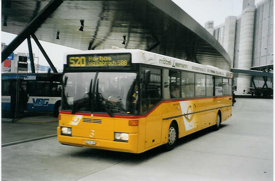 (080'936) - PostAuto Z�rich - Nr. 35/ZH 781'189 - Mercedes (ex P 25'513) am 18. Oktober 2005 in Z�rich, Flughafen