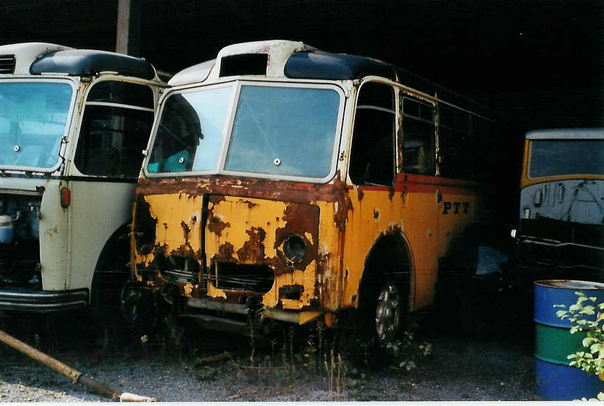 (081'203) - Jauch, G�schenen - Saurer/T�scher (ex P 24'115) am 20. Oktober 2005 in N�fels (Teilaufnahme)