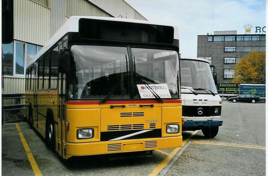 (081'506) - K�bli, Gstaad - Volvo/Lauber am 12. November 2005 in Biel, Rattinbus