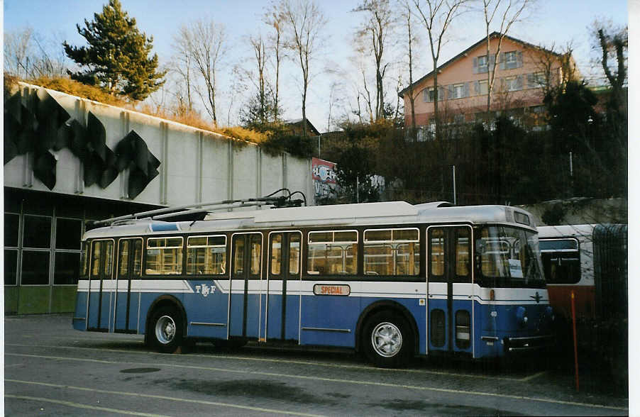 (081'836) - TF Fribourg (R�trobus) - Nr. 40 - Saurer/Hess Trolleybus am 18. Dezember 2005 in Lausanne, D�p�t Borde