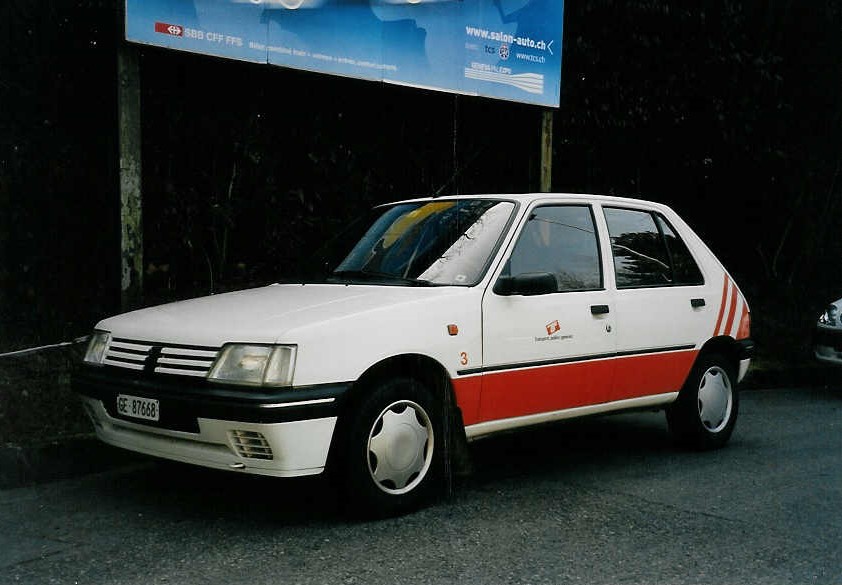 (059'217) - Aus dem Archiv: TPG Gen�ve - Nr. 3/GE 87'668 - Peugeot am 16. M�rz 2003 in Gen�ve, Palexpo