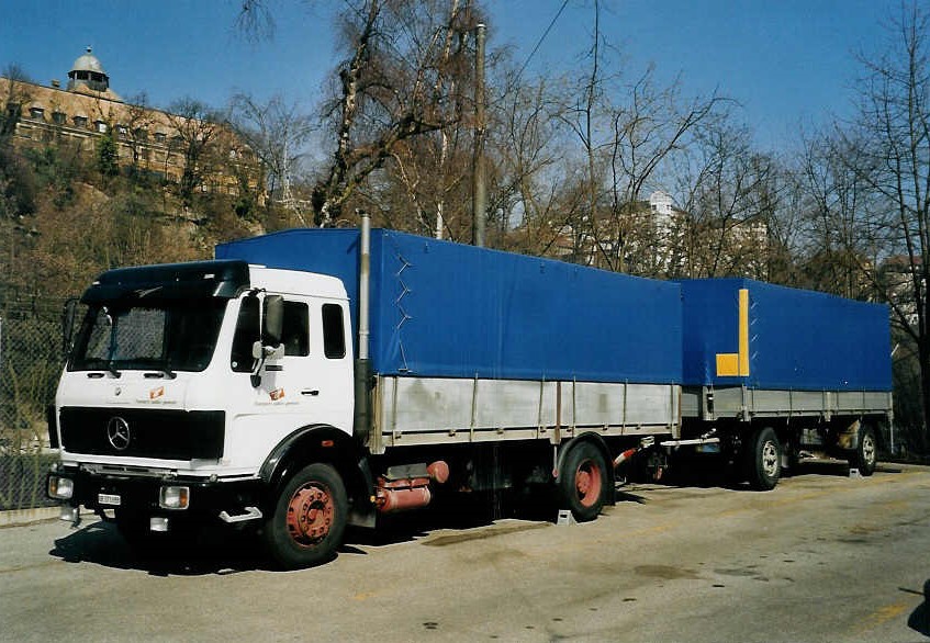 (059'223) - Aus dem Archiv: TPG Gen�ve - Nr. 37/GE 373'658 - Mercedes am 16. M�rz 2003 in Gen�ve, D�p�t