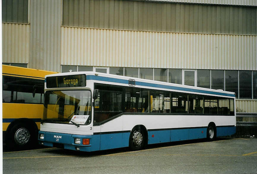 (082'901) - Limmat Bus, Dietikon - Nr. 3 - MAN (ex H�rzeler, Dietikon Nr. 36) am 4. Februar 2006 in Biel, Rattinbus