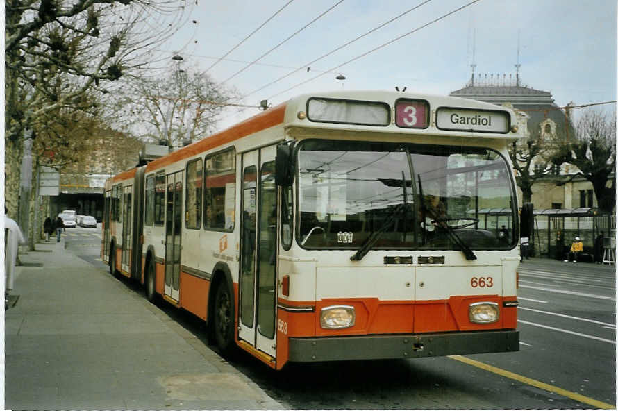 (083'412) - TPG Gen�ve - Nr. 663 - Saurer/Hess Gelenktrolleybus am 6. M�rz 2006 in Gen�ve, 22-Cantons