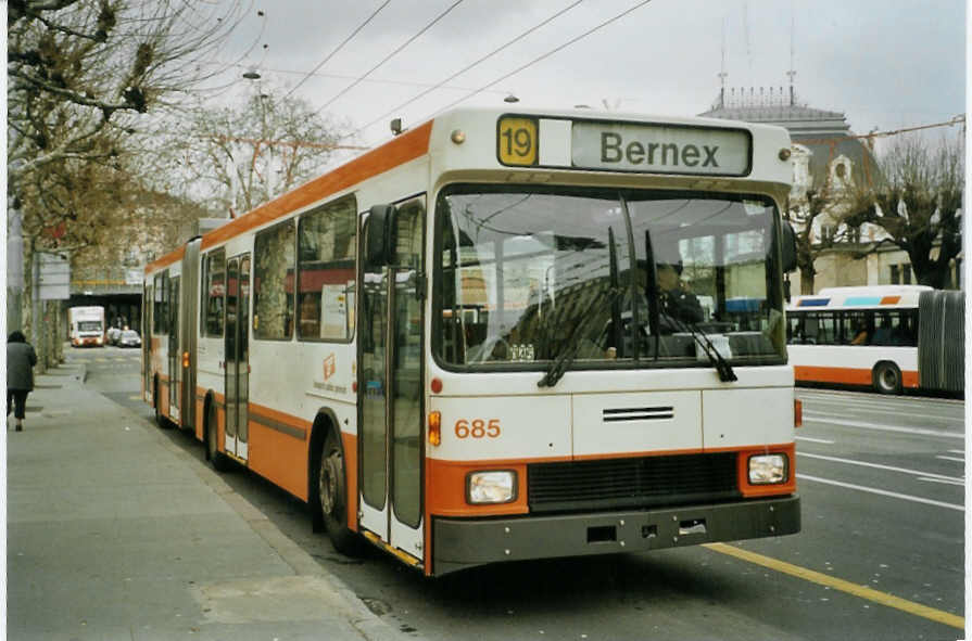 (083'505) - TPG Gen�ve - Nr. 685 - NAW/Hess Gelenktrolleybus am 6. M�rz 2006 in Gen�ve, 22-Cantons