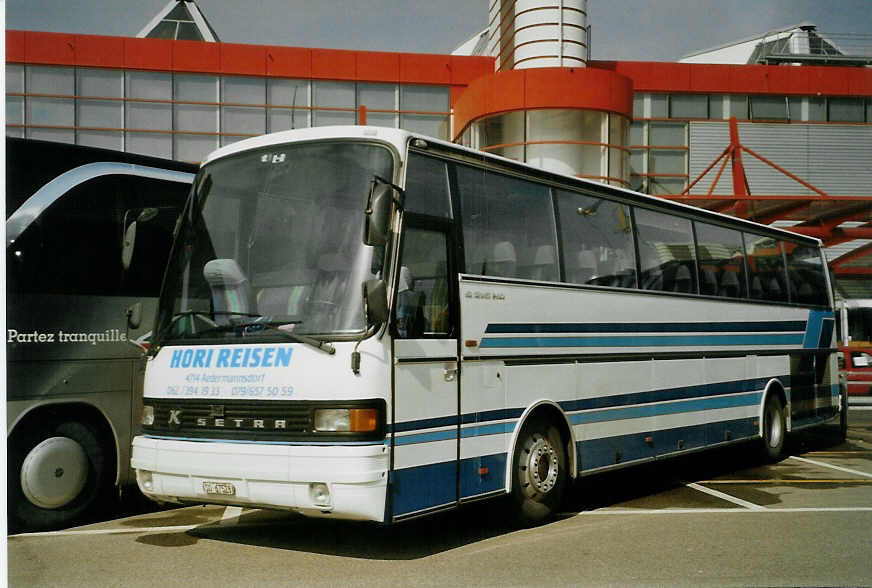 (083'523) - Hori, Aedermannsdorf - SO 67'528 - Setra am 6. M�rz 2006 in Gen�ve, Palexpo