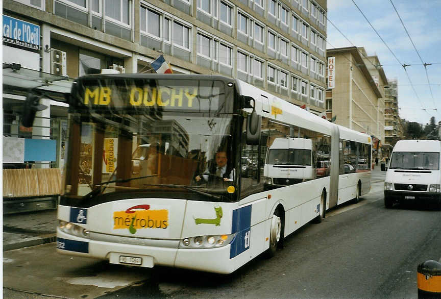 (083'631) - TL Lausanne - Nr. 532/VD 1584 - Solaris am 6. M�rz 2006 beim Bahnhof Lausanne