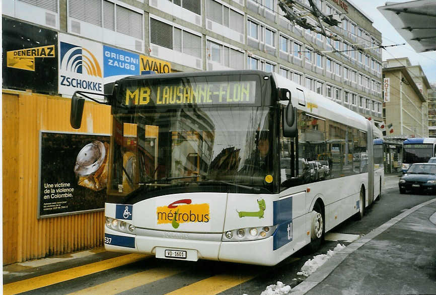 (083'633) - TL Lausanne - Nr. 537/VD 1601 - Solaris am 6. M�rz 2006 beim Bahnhof Lausanne