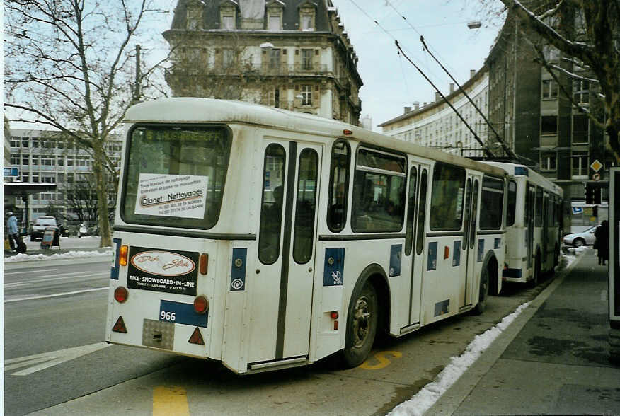 (083'717) - TL Lausanne - Nr. 966 - Rochat/Lauber Personenanh�nger am 6. M�rz 2006 in Lausanne, Tunnel