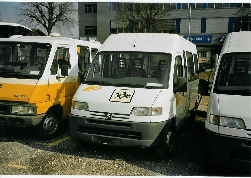 (084'002) - CarPostal Vaud-Fribourg - Peugeot am 19. M�rz 2006 in Yverdon, Garage