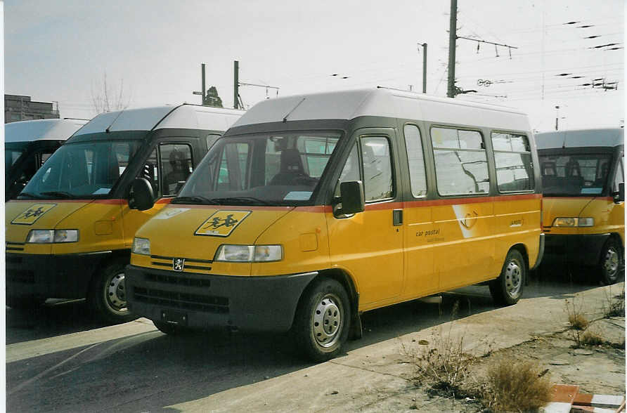 (084'006) - CarPostal Vaud-Fribourg - Peugeot am 19. M�rz 2006 in Yverdon, Garage