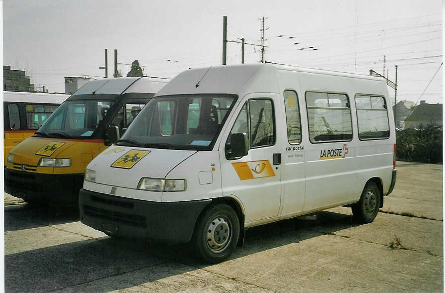 (084'008) - CarPostal Vaud-Fribourg - Fiat am 19. M�rz 2006 in Yverdon, Garage